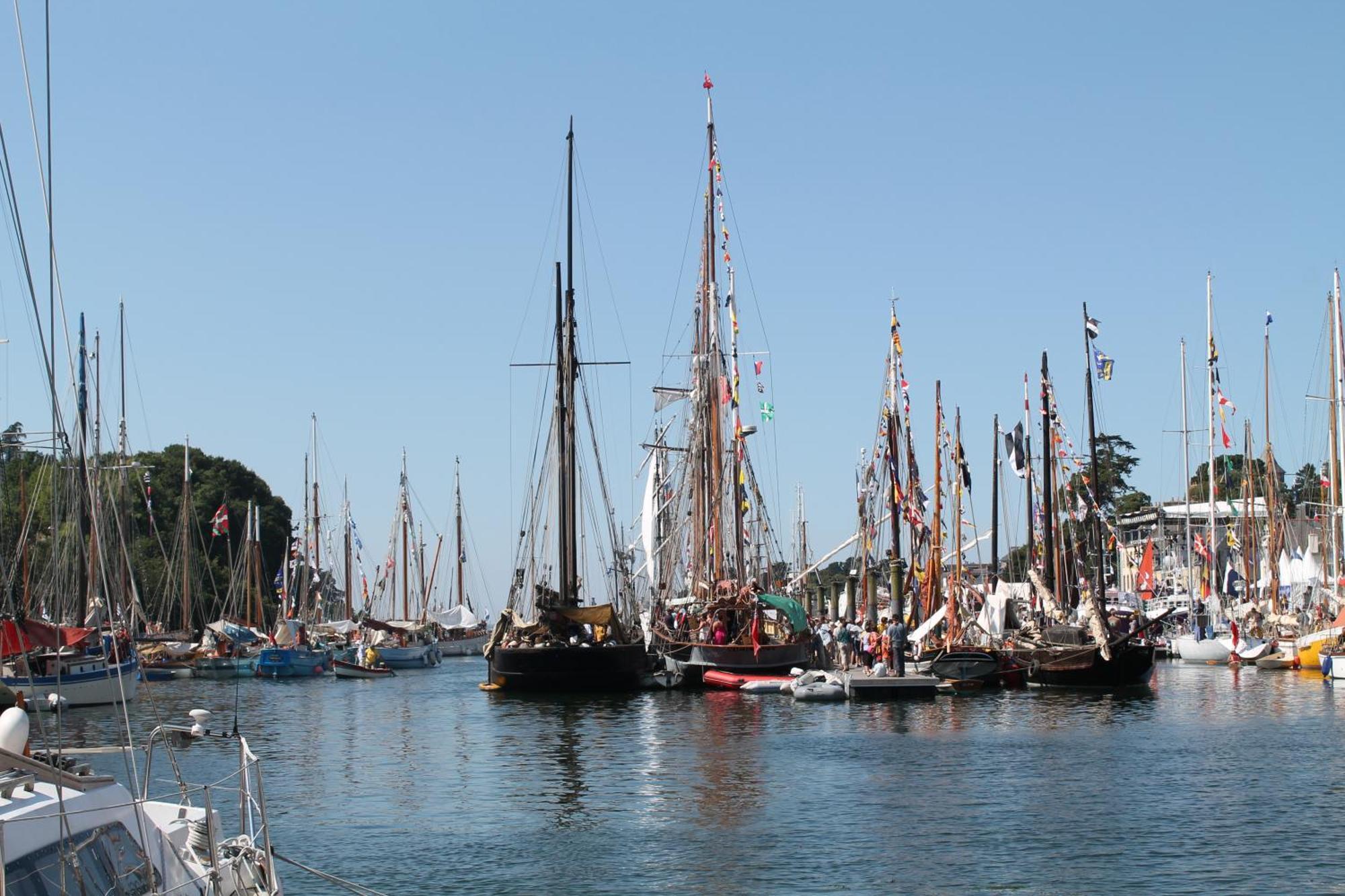 Camping De Trezulien Douarnenez Εξωτερικό φωτογραφία